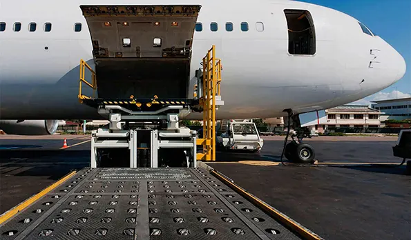 Как отправить товары в США из России?