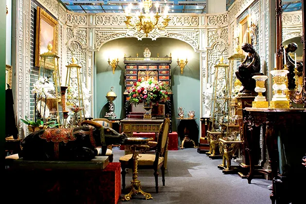 Антиквариат в декоре квартир и домов